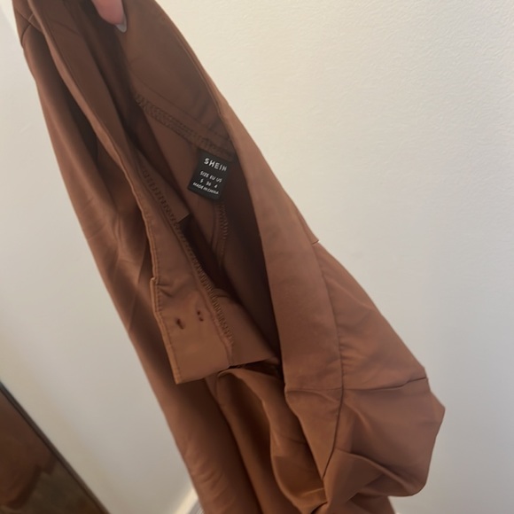 Brown trousers - Picture 5 of 7